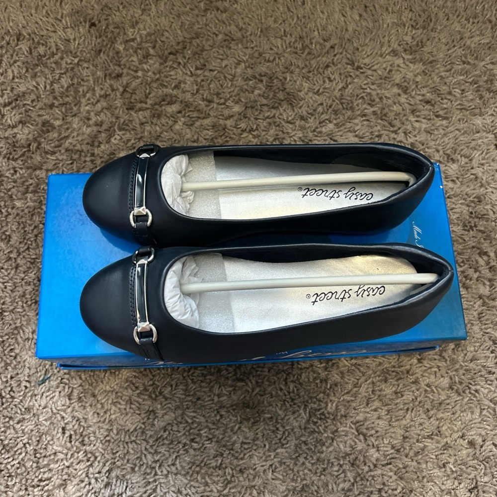 Easy Street Black Flats with Silver Accents